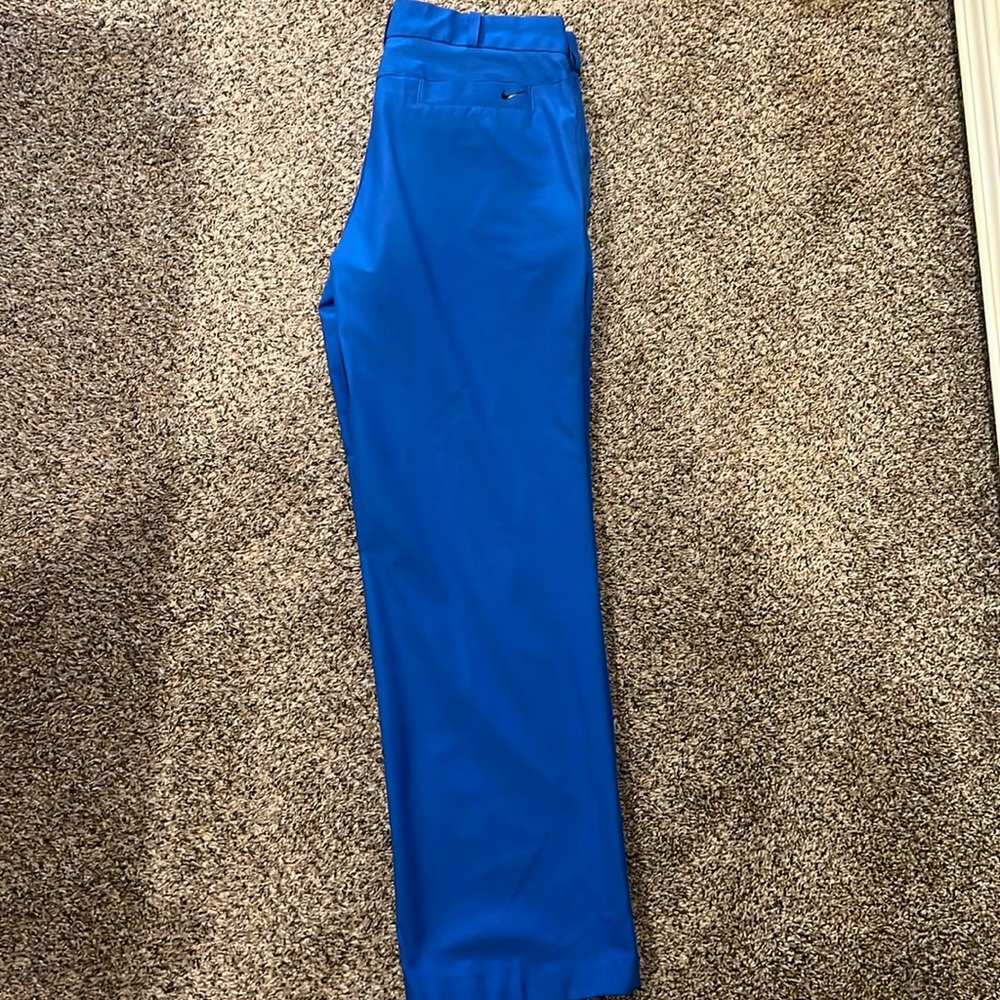 Men’s Nike golf pants size 35x32 in blue